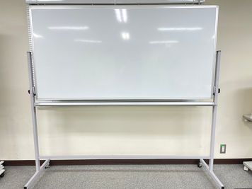 常設★ホワイトボード - 銀座ユニーク貸会議室5丁目店 G301 大会議室の設備の写真