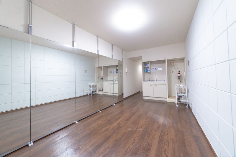 ダンス、ヨガ、演劇、撮影スタジオ、新宿三丁目 - スタジオHIKARI新宿三丁目