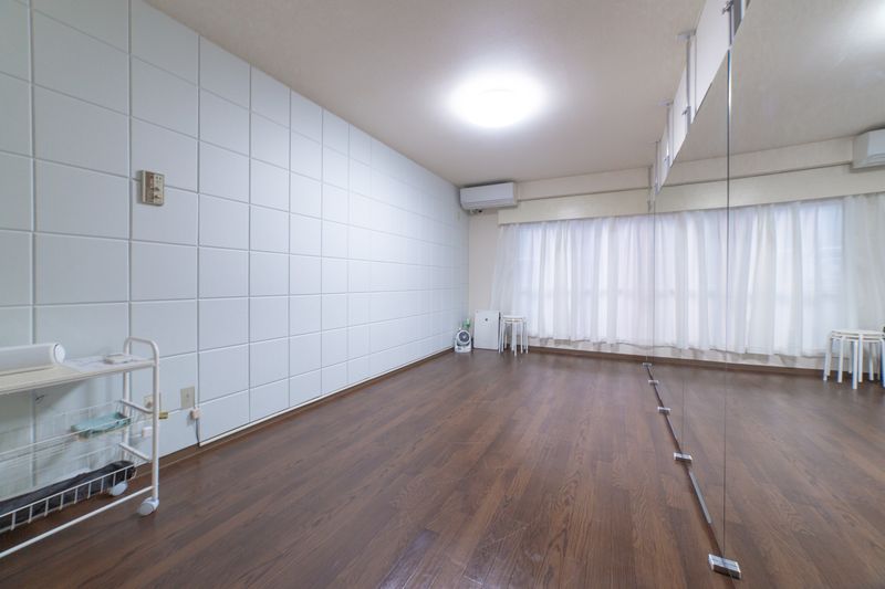 ダンス、ヨガ、演劇、撮影スタジオ、新宿三丁目 - スタジオHIKARI新宿三丁目