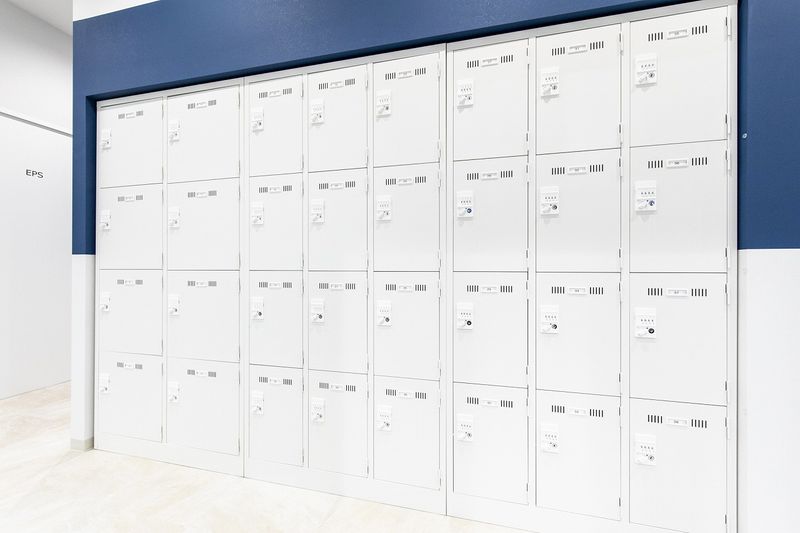 4名用会議室 - BIZcomfort新横浜