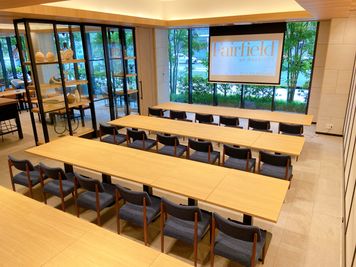 会議室　プロジェクター完備 - Alice’s Table
