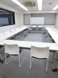 京都駅前会議室K-office 京都駅前会議室3Fの室内の写真