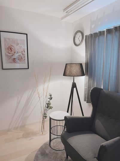 駅前すぐ‼完全個室のおしゃれなレンタルサロン 撮影や配信OK！ - La grise都立大学サロン