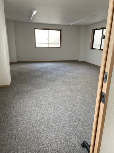 土足禁止の広々空間 - 多目的スペース「プロジェクト」 レンタルスタジオ明石ビル501の室内の写真