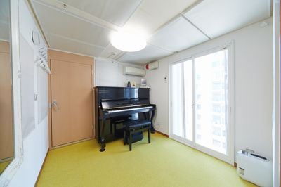 小規模アンサンブルに - フィアルサロン（南青山） 防音室B【ピアノ】WIFI無料の室内の写真