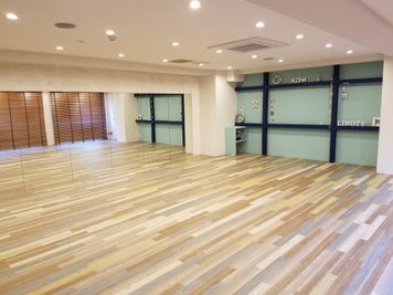 カルチャースタジオＬｉｎｏｔｙ 【仲町台駅徒歩１分♪】床暖完備☆レッスン ママ会 女子会 会議にの室内の写真