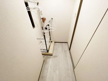 更衣室 - RADBASE神戸御影1号店 神戸レンタルスタジオの設備の写真