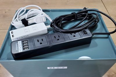 USB付き電源タップ - マイスペ２４　兵庫駅前店 レンタルスペース　貸会議室の設備の写真