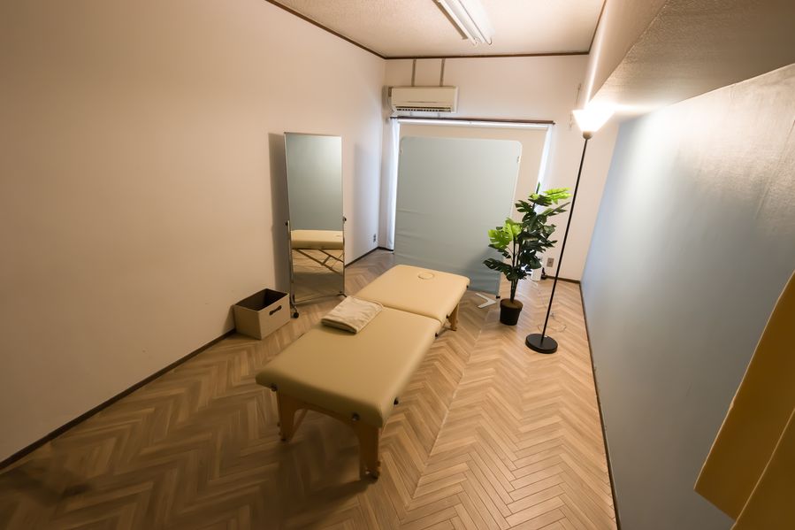 鹿児島市 エアコンコロナ 6畳用！ 格安！ 2台あります！