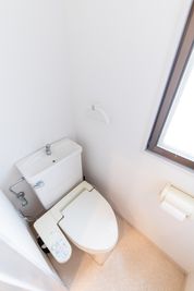 ウォシュレット付きトイレです。 - Irodori白金高輪 コンパクトなレンタルスタジオIrodori白金高輪店の設備の写真