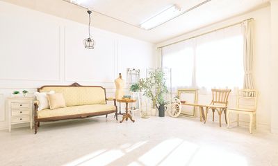 自然光を活かした白基調のハウススタジオ。屋上も使用可能。 - ROCO STUDIO 新神戸