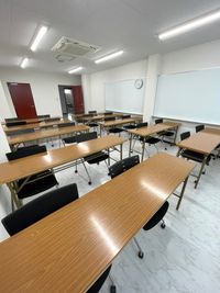 東京国際学園情報専門学校 101教室の室内の写真