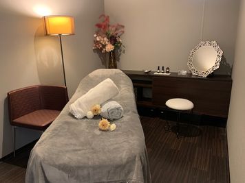  𓈒𓏸 𓂃おしゃれな女性専用エステサロン𓈒𓏸 𓂃1室貸し切りでご利用可。エステ、まつエク、ネイル、占い等 - エステスタジオ　ナチュラン