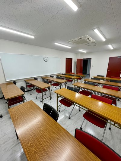 105教室 - 東京国際学園情報専門学校