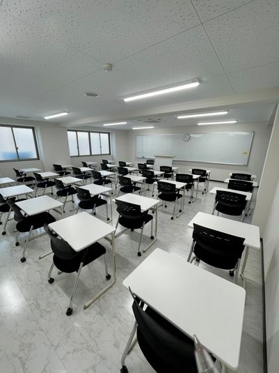 203教室 - 東京国際学園情報専門学校