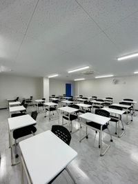 東京国際学園情報専門学校 302教室の室内の写真