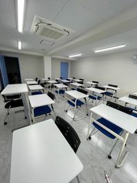 東京国際学園情報専門学校 207教室の室内の写真