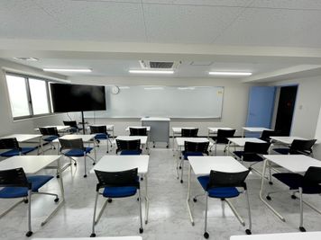 【207教室】スマートロック・クラウドカメラを利用し無人化運営！  空き教室を貸し出し中！学校稼働日は有人での対応となります。 - 東京国際学園　研修センター