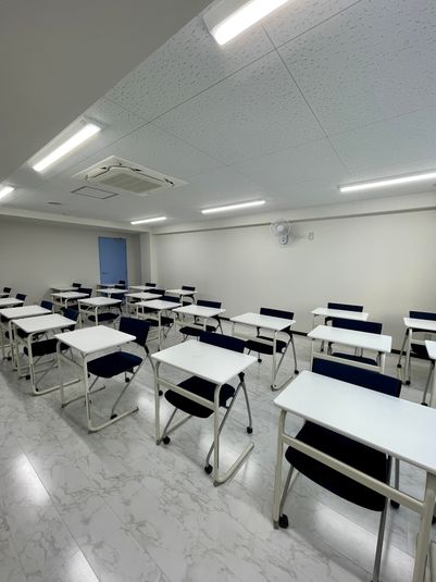 208教室 - 東京国際学園情報専門学校