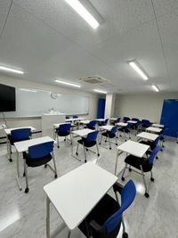 東京国際学園情報専門学校 308教室の室内の写真