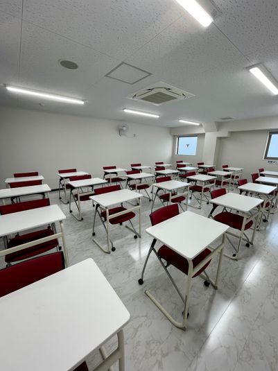 304教室 - 東京国際学園情報専門学校