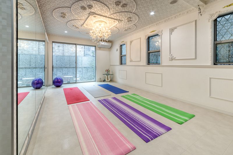 姫系多目的空間(1F)庭でBBQ - ダイアモンドムーンパレス高田馬場