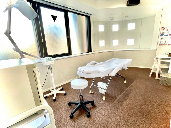 店舗全体貸し☆４部屋利用可能！！ - 高級感溢れる個室レンタルサロン