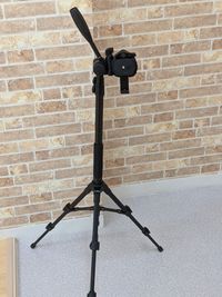 スマホ録画可能な三脚です - monoダンススタジオ西巣鴨 monoダンススタジオ西巣鴨　高級ヨガマットも常備の室内の写真