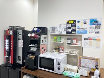 BIZcomfort神戸元町 最大14名用セミナールームの設備の写真