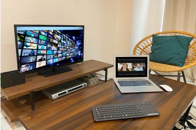 テレワークにもぴったり - レンタルスペース【ルームルーム】 【ルームルーム高田馬場1分】大型TV📺2024年6リニューアルの室内の写真