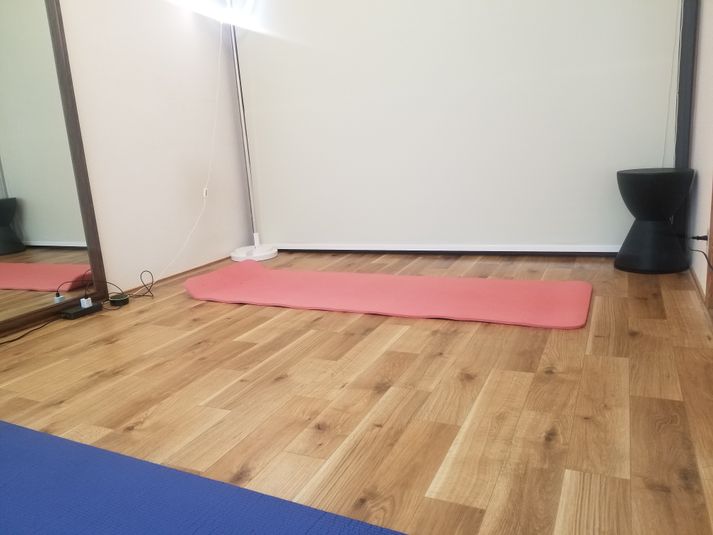 美容施術向けレンタルスペース - 保留