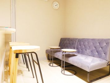 LEAD conference 北千住 Room Bの室内の写真