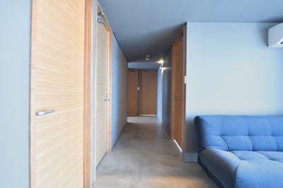 広い個室プライベート空間（３部屋）も完備 - STAY KARATEL キッチン付きレンタルスペースの室内の写真
