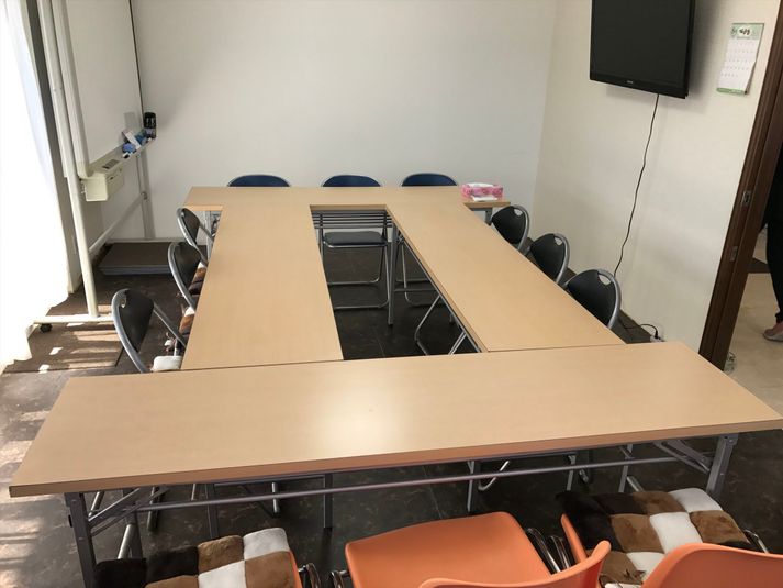会議室　サロン - レンタルスペース　談笑
