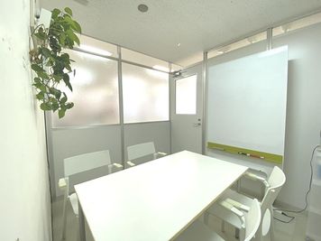 【蒲田2分 個室会議室】 面接・会議に最適！ 当日予約可能 高速WiFi　フリードリンク ホワイトボード　モニター無料貸出　 - おおたfab(おおたふぁぶ）