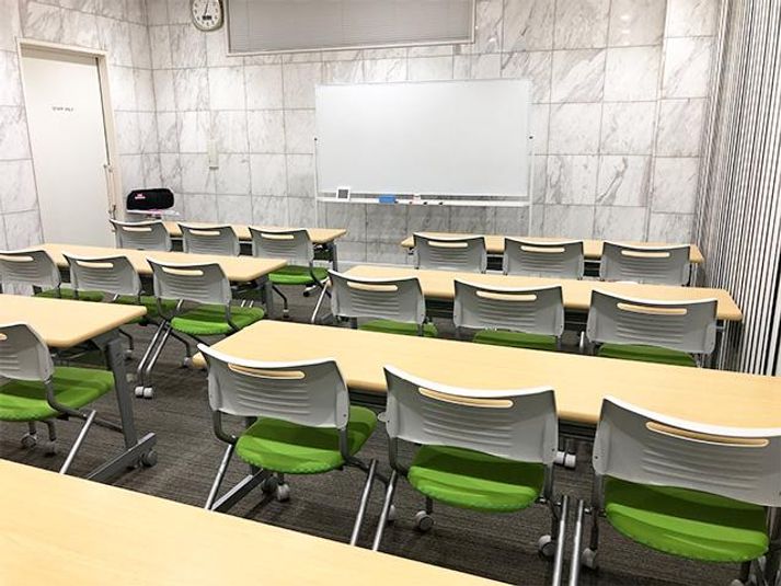 Room3 - 馬車道駅前　加瀬の貸し会議室