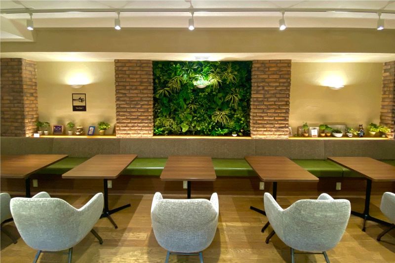 パーティー用スペース - 西新橋 貸会議室＆電源・WiFiくつろぎカフェ｜ロジカフェ