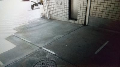 左側はシャッター前側 - 東京タワー、国際医療三田病院至近撮影販売ガレージ 麻布十番駅近 撮影 販売ガレージの室内の写真