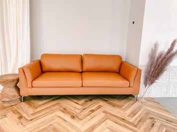 ソファー
#大阪
#レンタルスタジオ
#森ノ宮レンタルスタジオ
#森ノ宮
#大阪レンタルスタジオ
#撮影会
#自然光 - 森ノ宮レンタルスタジオRoom01 Room01大阪レンタルスタジオの設備の写真