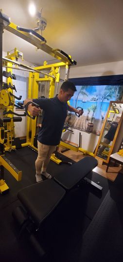 トレーニングジム　完全個室 - レンタルサロン　てっぱく