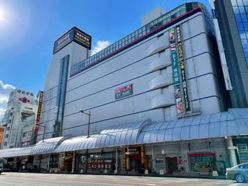 ビル外観※宮崎ナナイロ東館8階です。 - ATOMica宮崎 貸し会議室【6人部屋】の室内の写真