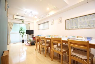 椅子をグレーのものに変更中です - 【キャピタル池袋】キッチン充実の料理が出来るレンタルスペース🍀 レンタルスペース【キャピタル池袋】3F🍀の室内の写真