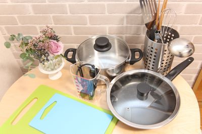 鍋、フライパンなどを使って簡単な調理も可能です - COCO吉祥寺の設備の写真