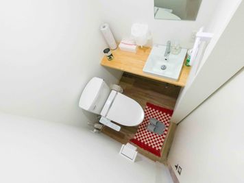 トイレは独立タイプなので清潔感がある - ホビスペ大井町 SNS映えのパーティースペースの設備の写真