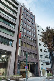 到着しましたら、3F受付までお越しください。 - 渋谷アントレサロン コワーキングスペースの外観の写真