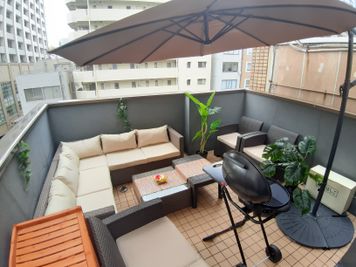 雨の日は無料キャンセルOK（利用開始後はキャンセル出来ません） - LUX池袋 雨キャンセル無料 屋上BBQアジアンリゾートの室内の写真