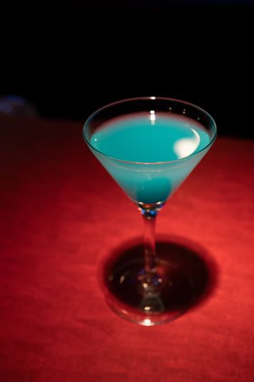 錦糸町パーティスペース - アニソンバーShangri-La