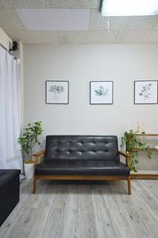 LeadDesignSpace 高岡のマルチレンタルスペースの室内の写真