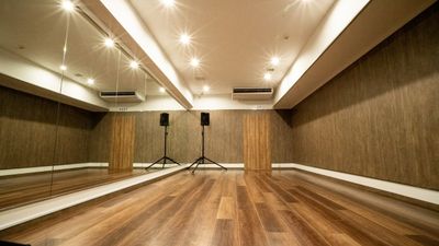 スタジオ内 - ALCレンタルダンススタジオ 多目的レンタルスペースの室内の写真