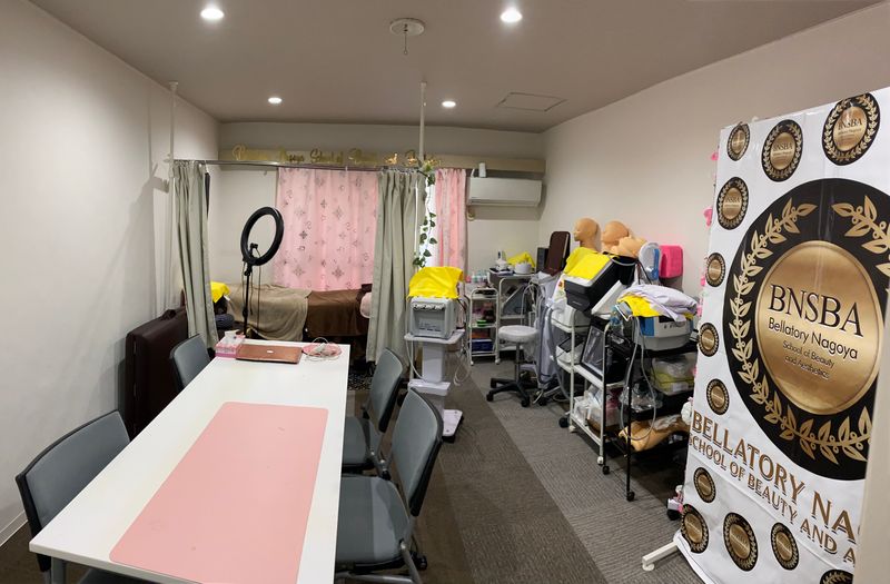 名古屋栄シェアサロン美容レッスン 栄中心にありますとても便利の室内の写真